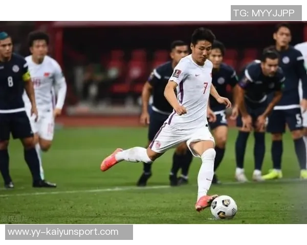 琼斯强调曼联临时主帅需确保球队争取欧联杯或欧冠资格