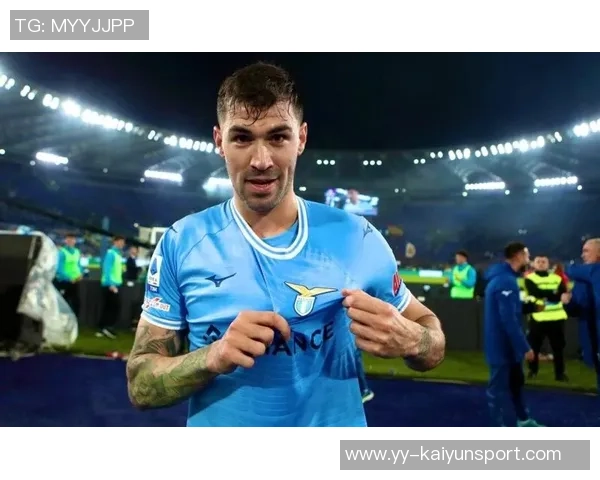 斯基拉透露因西涅愿加盟拉齐奥年薪120万欧合同至2027年