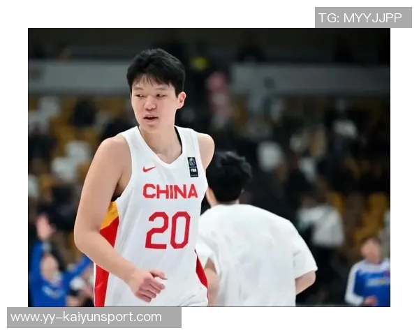 拓媒寄语杨瀚森希望他能像克林根一样勇猛冲击对手展现实力