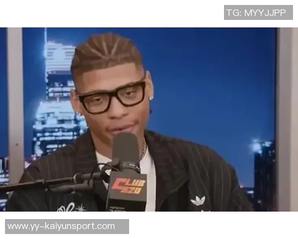 费尔斯表现不俗上半场7投3中贡献7分4篮板3助攻助力鹈鹕